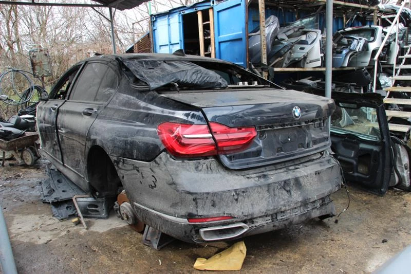 BMW 740 D xDrive     САМО НА ЧАСТИ , снимка 1 - Автомобили и джипове - 46033225