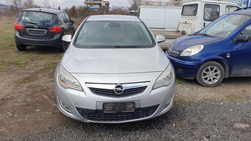 Opel Astra 1.7cdti, снимка 4 - Автомобили и джипове - 43504479