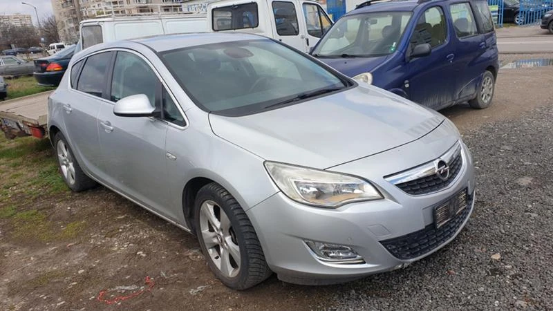 Opel Astra 1.7cdti, снимка 1 - Автомобили и джипове - 47061123