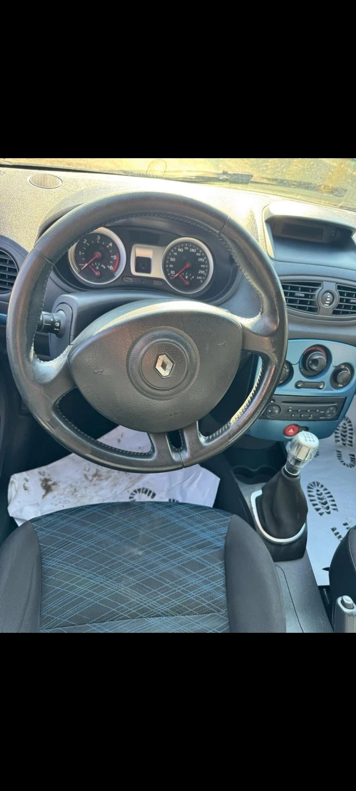 Renault Clio 1.5 DCI , снимка 6 - Автомобили и джипове - 49062794