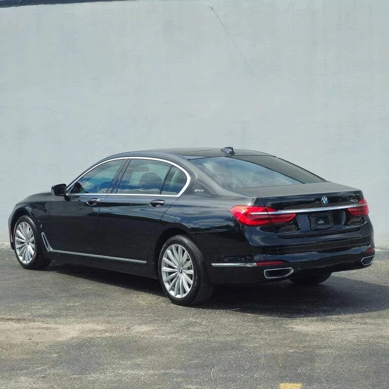 BMW 740 M-Package HeadUp* АвтоКредит* (ЦЕНА ДО БГ) - изображение 7