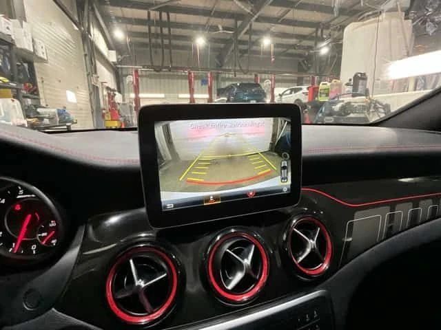 Mercedes-Benz CLA 45 AMG CARFAX/ПОДГРЕВ/ПАМЕТ/ПАНОРАМА/АЛКАНТАРА/ФЕЙС, снимка 7 - Автомобили и джипове - 54239723