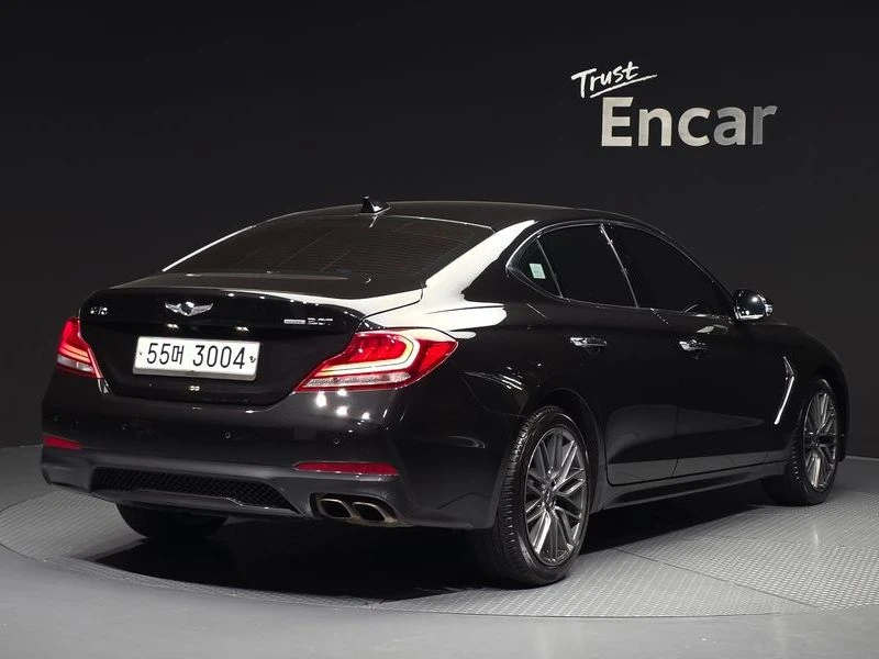 Genesis G70 2.0 Automatic, снимка 3 - Автомобили и джипове - 55598184