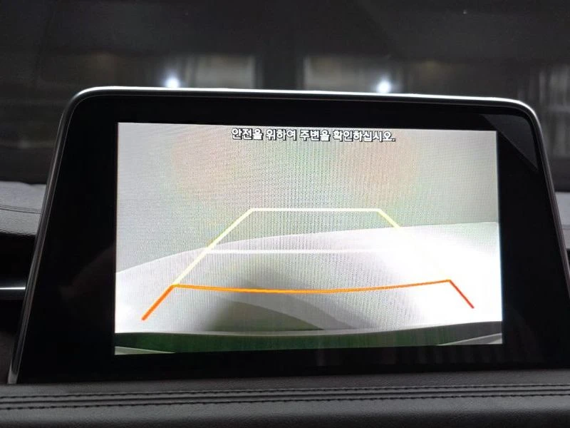 Genesis G70 2.0 Automatic, снимка 13 - Автомобили и джипове - 55598184