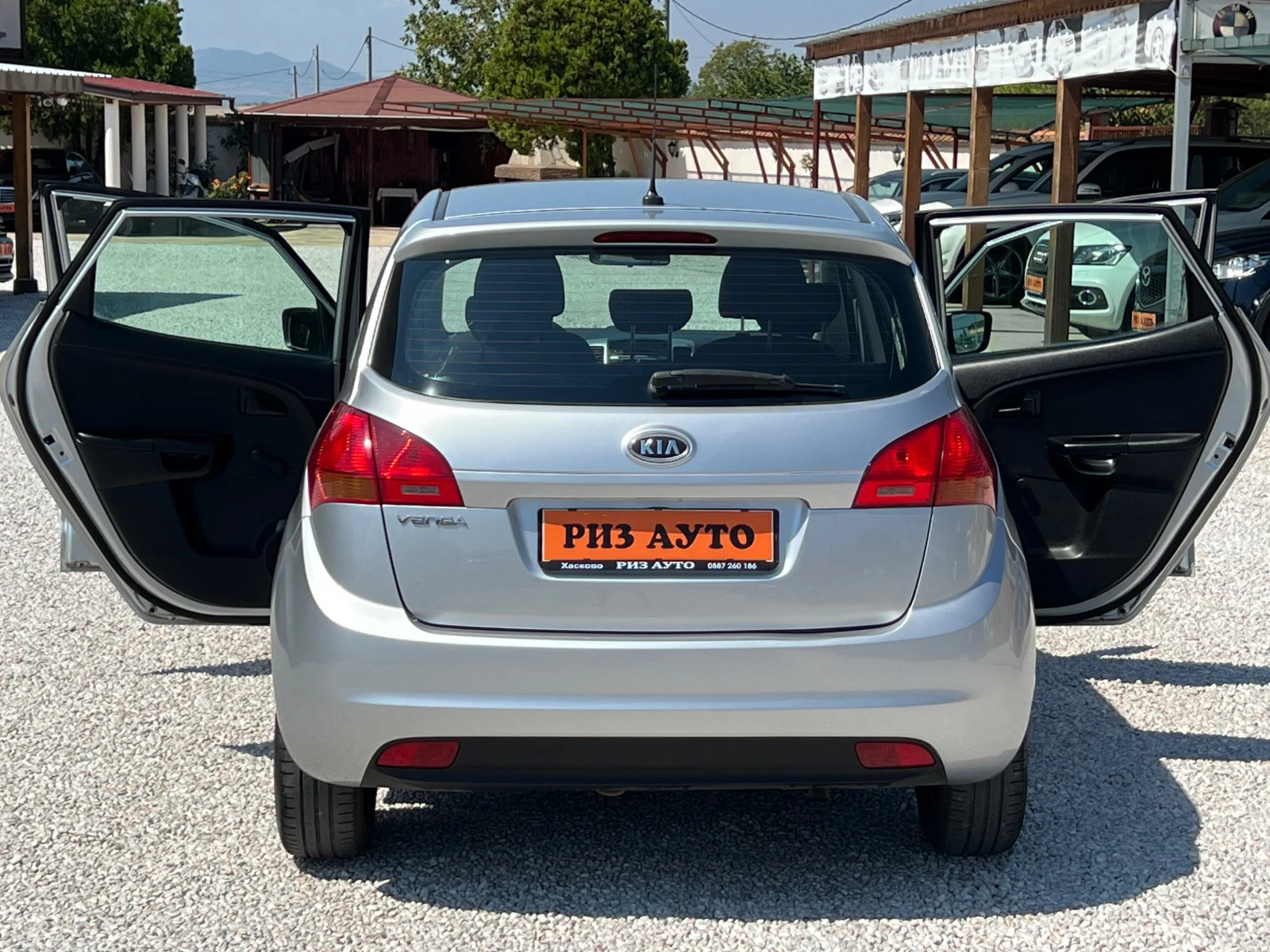 Kia Venga 1.4i* 90ks* ТОП * КАТО НОВА* ЛИЗИНГ - изображение 8