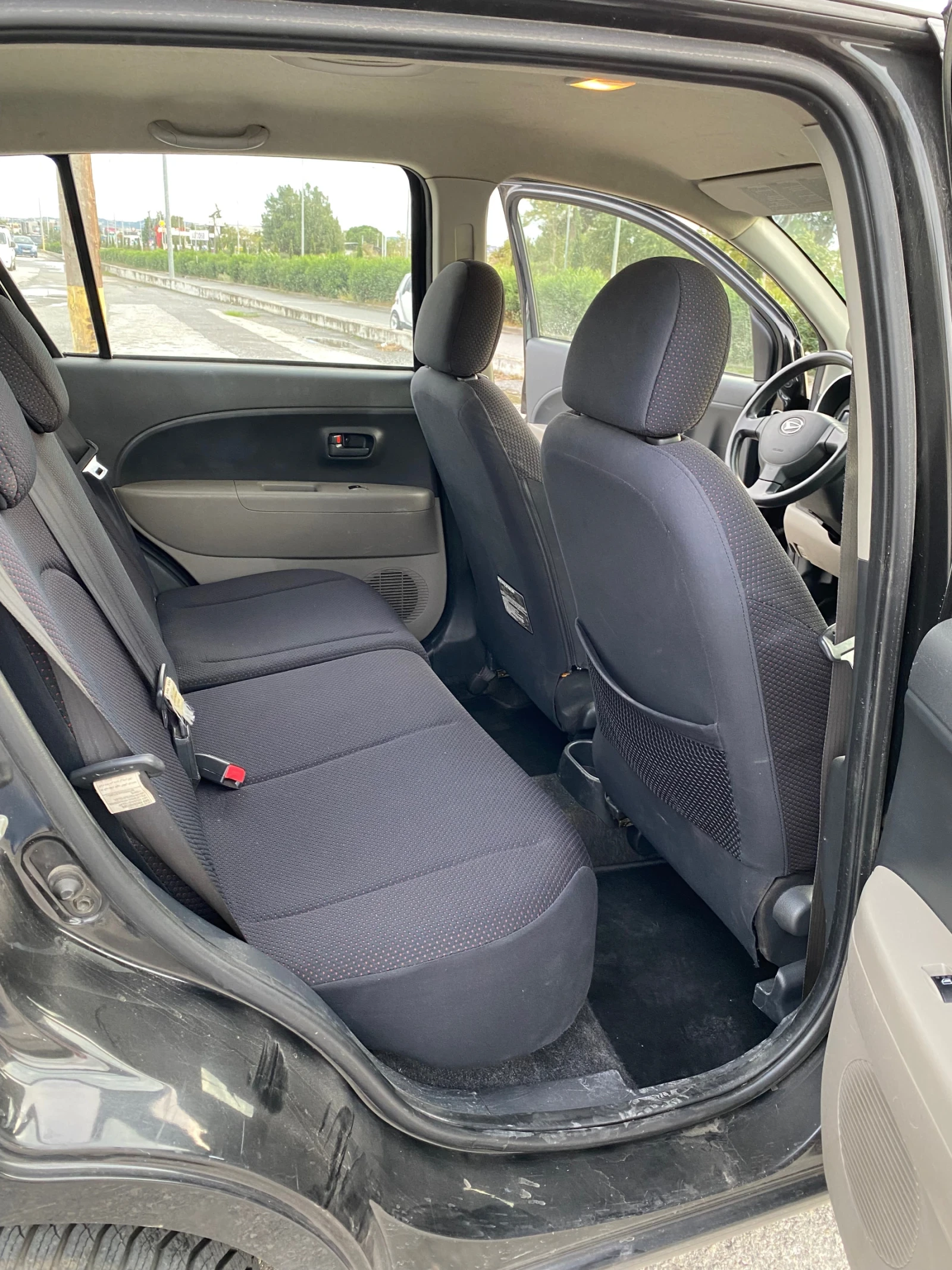 Daihatsu Sirion 1.3 Тойота - изображение 6