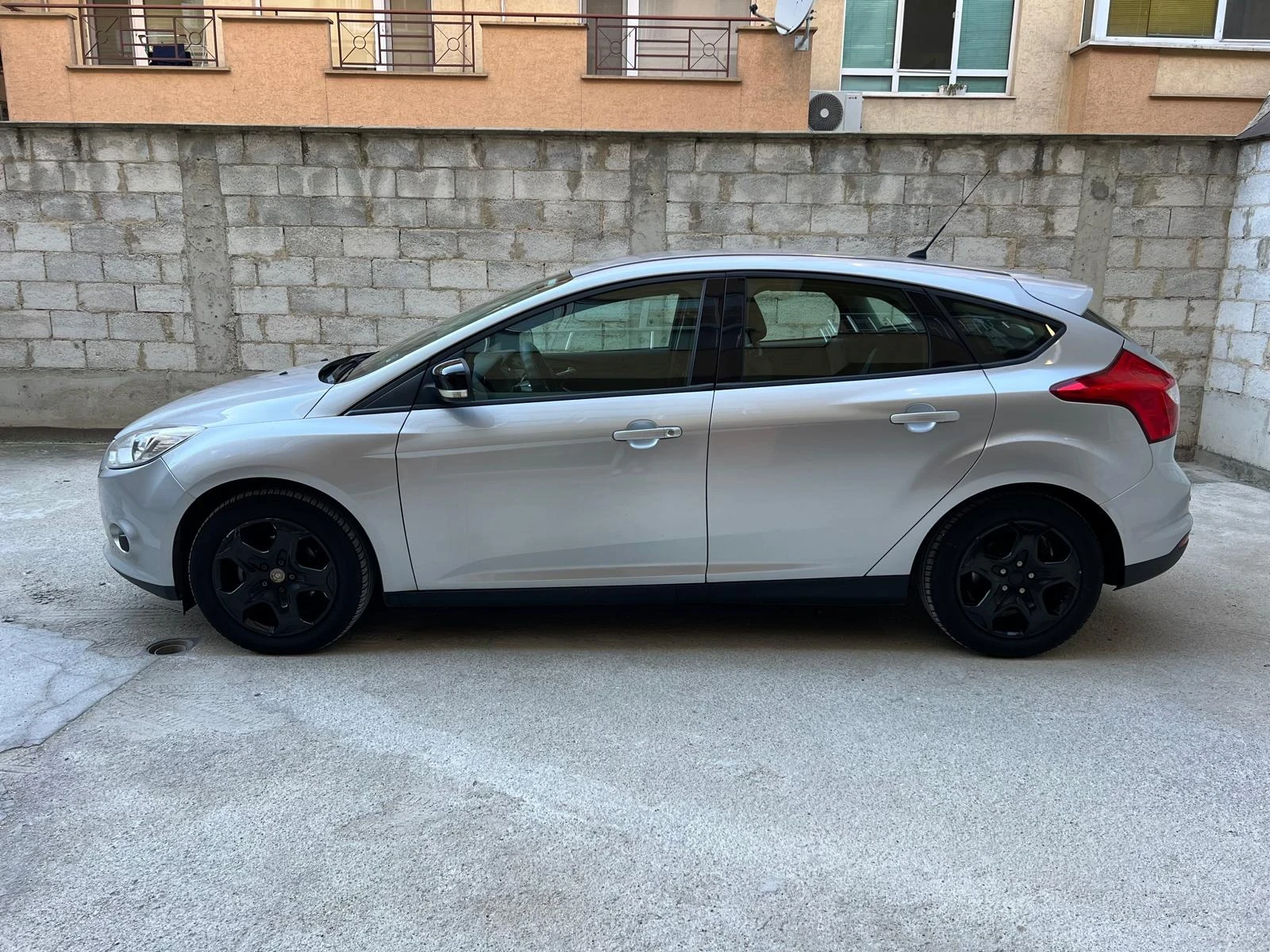 Ford Focus 1.6 бензин, 125к.с., с парктроник - изображение 4