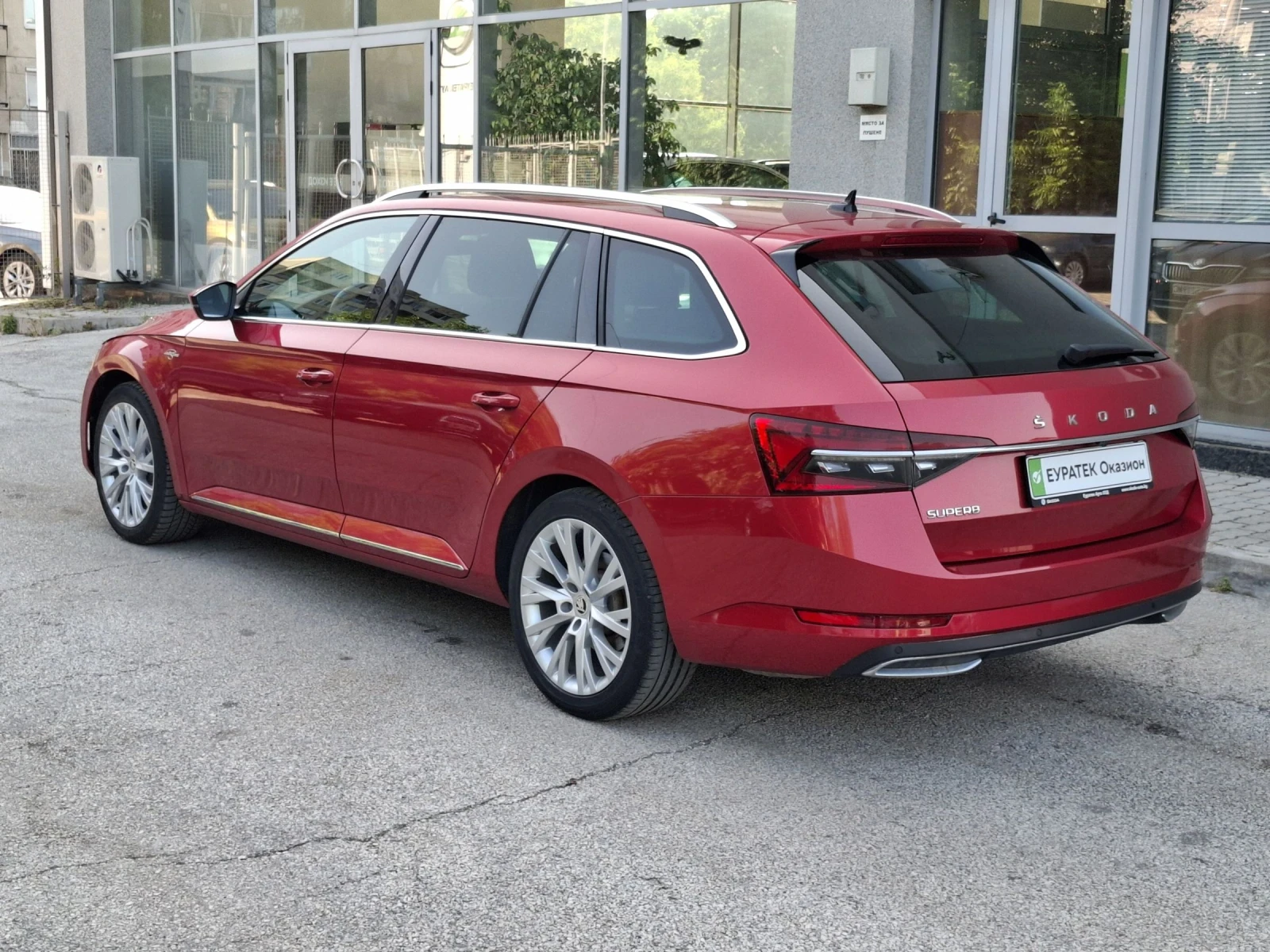 Skoda Superb L&K 2.0TDI 7DSG  - изображение 4