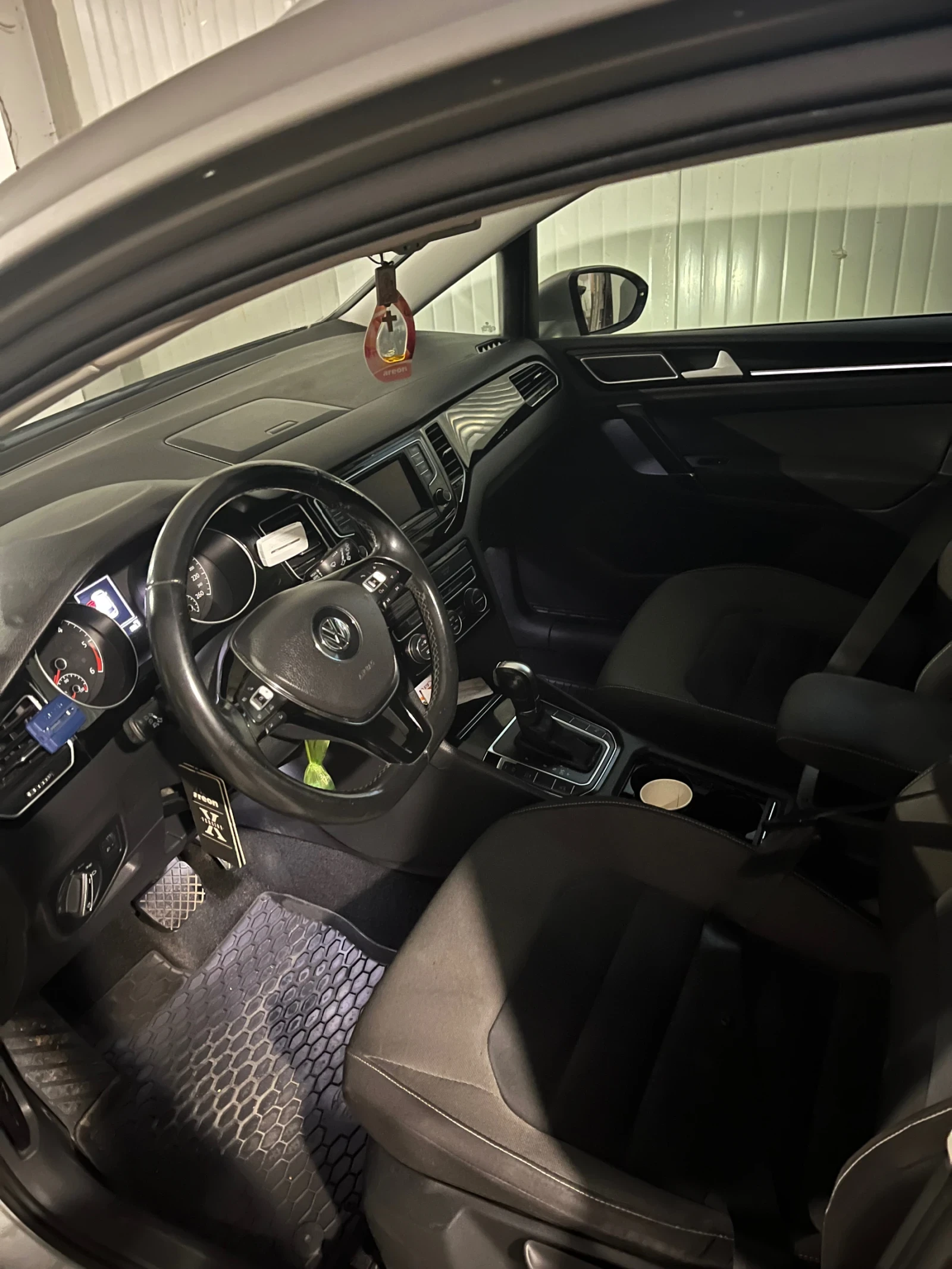 VW Golf 1.6TDI | Mobile.bg � ����������� 12