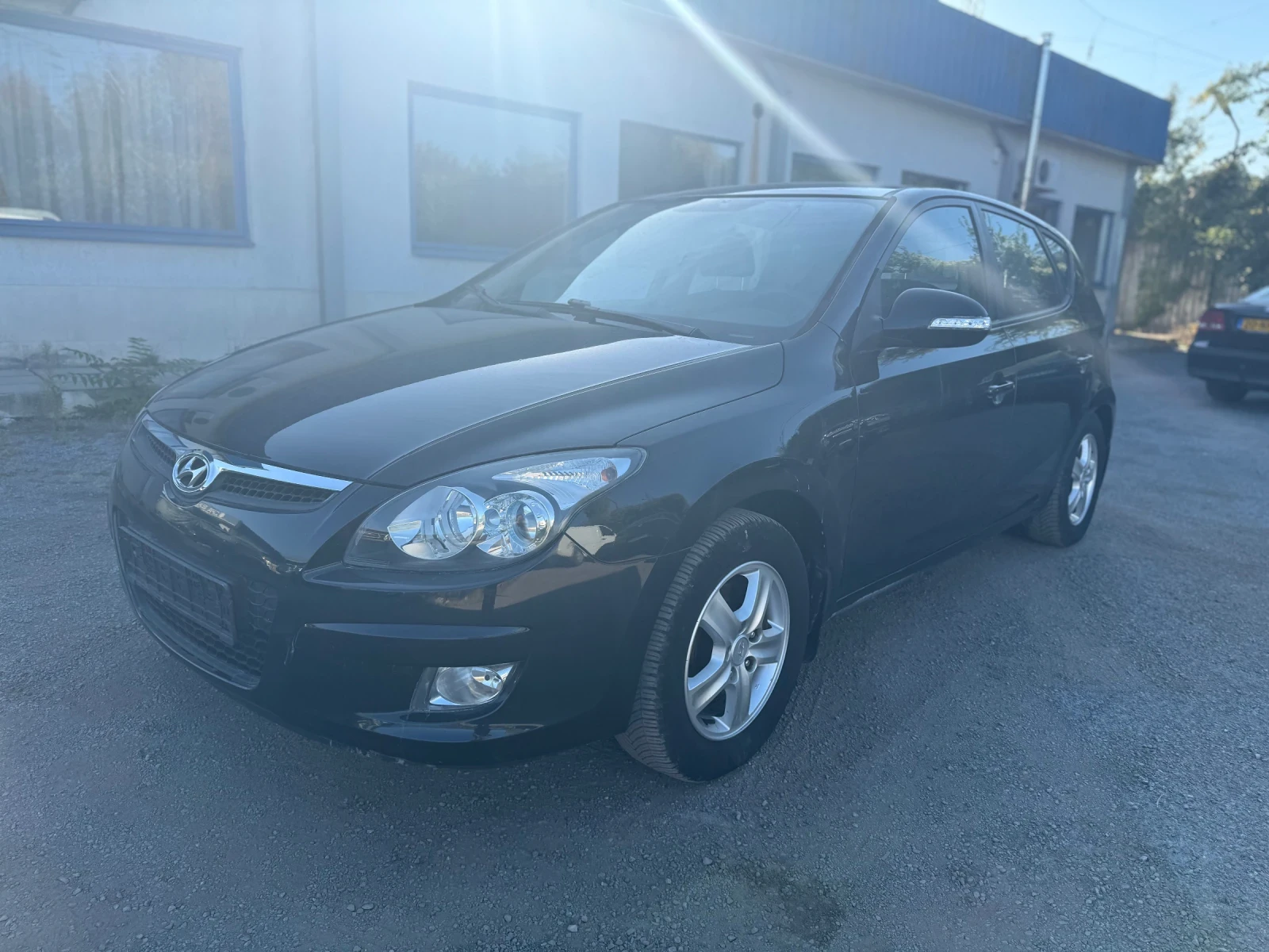 Hyundai I30 1.4 бензин, 109 к.с. - изображение 2