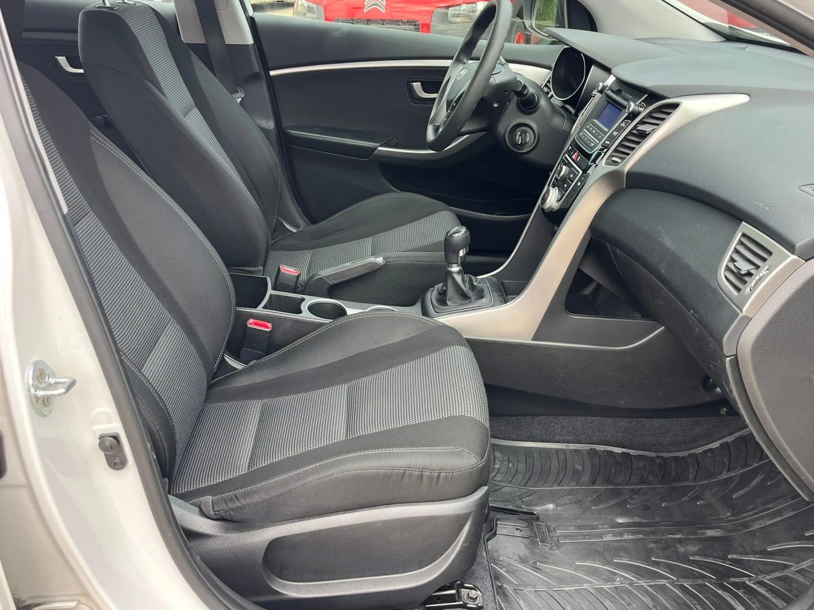 Hyundai I30 1.6CRDI Facelift | Mobile.bg — изображение 11