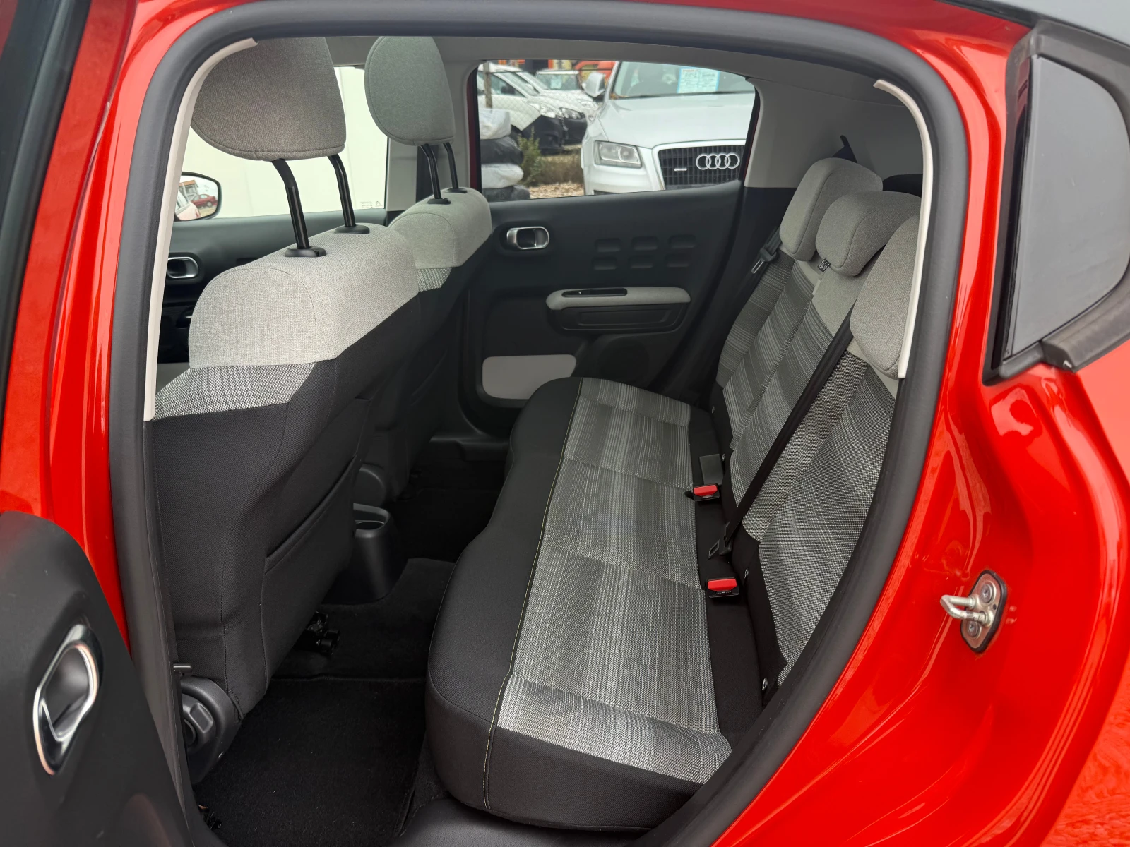 Citroen C3 1.2i/110ps/Panorama/Keyless Go/Full option/Euro6 | Mobile.bg   8