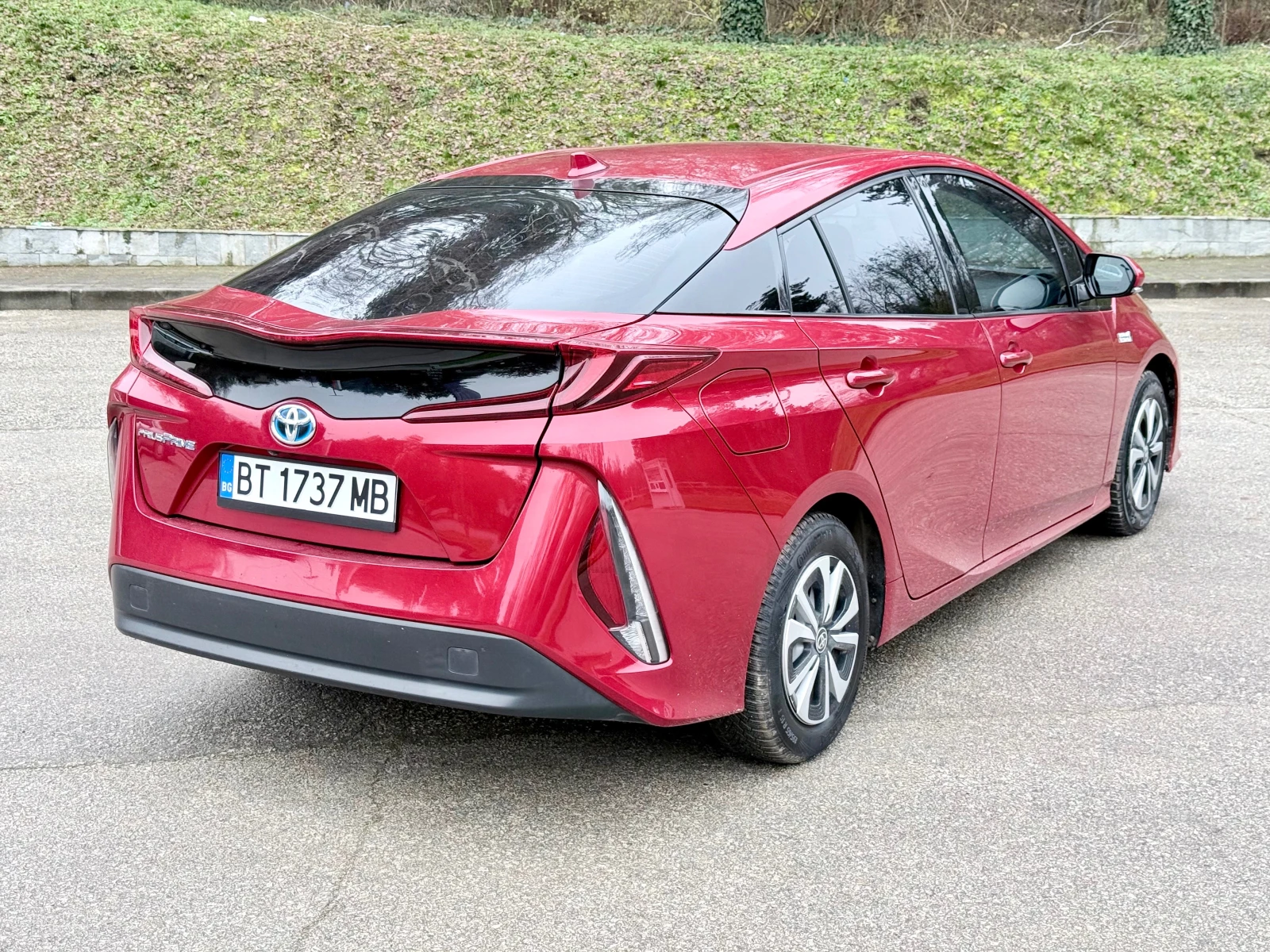 Toyota Prius PRIME* Plug in Hybrid* KeyLess*  - изображение 4