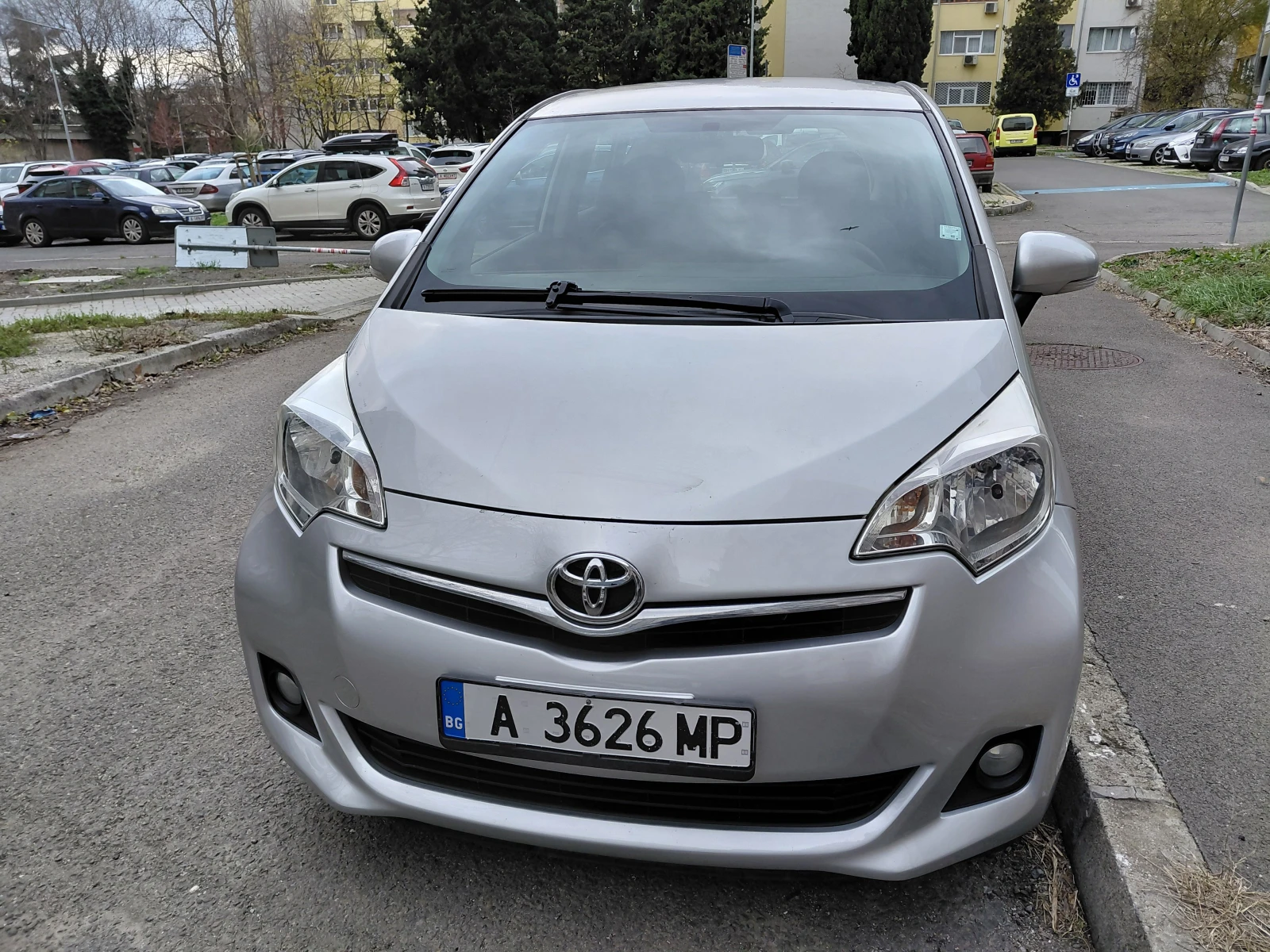 Toyota Verso S, снимка 2 - Автомобили и джипове - 54169555
