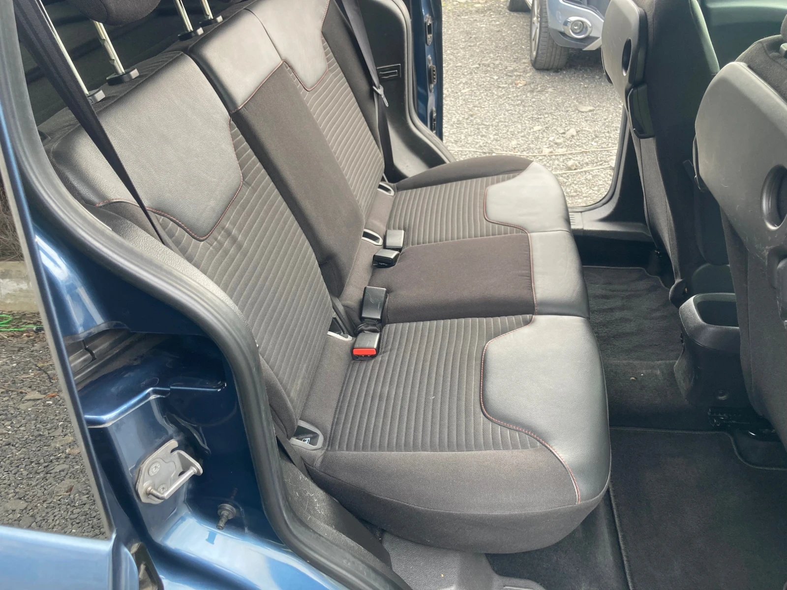 Ford Tourneo Connect, снимка 13 - Автомобили и джипове - 53734108