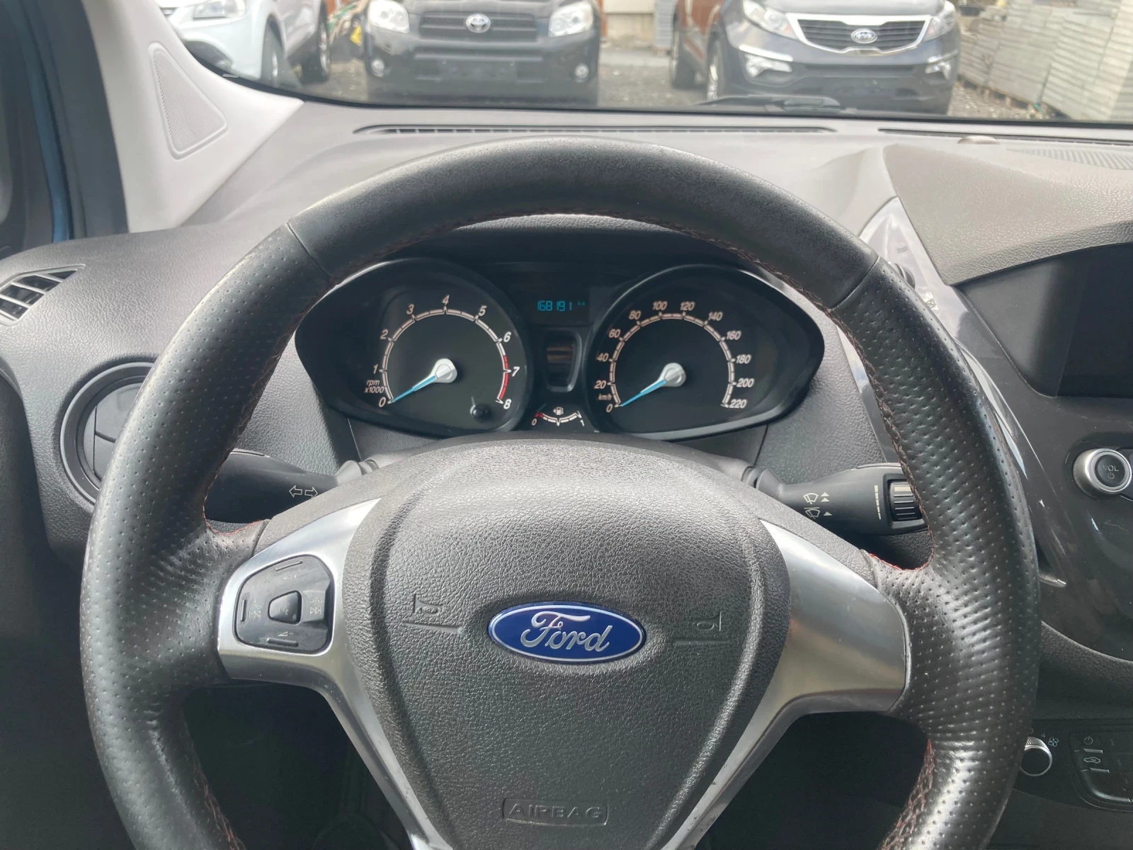 Ford Tourneo Connect, снимка 10 - Автомобили и джипове - 53734108