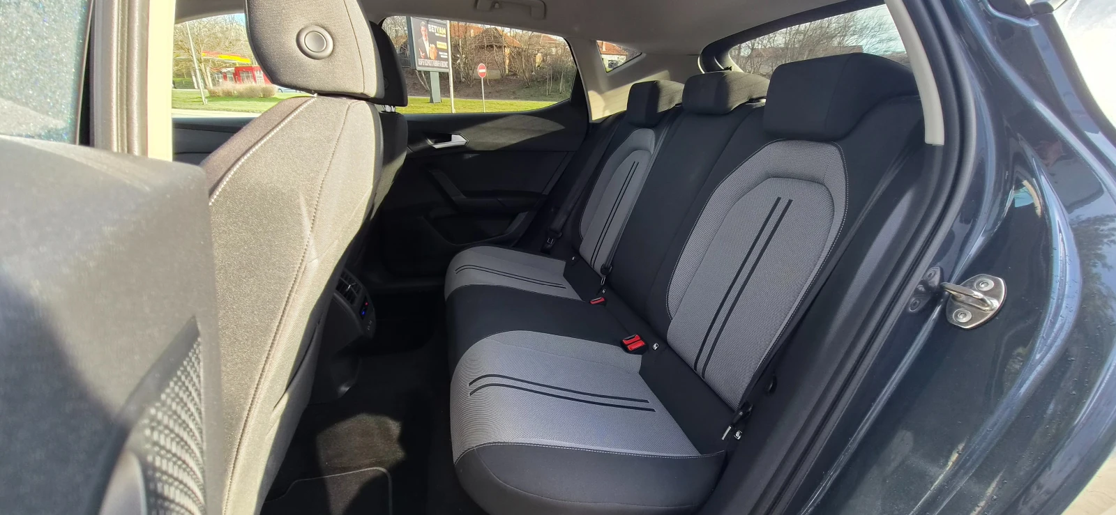 Seat Leon 2.0 TDI 7 DSG LED DIGITAL 150 к.с. 114 000км., снимка 9 - Автомобили и джипове - 53779406