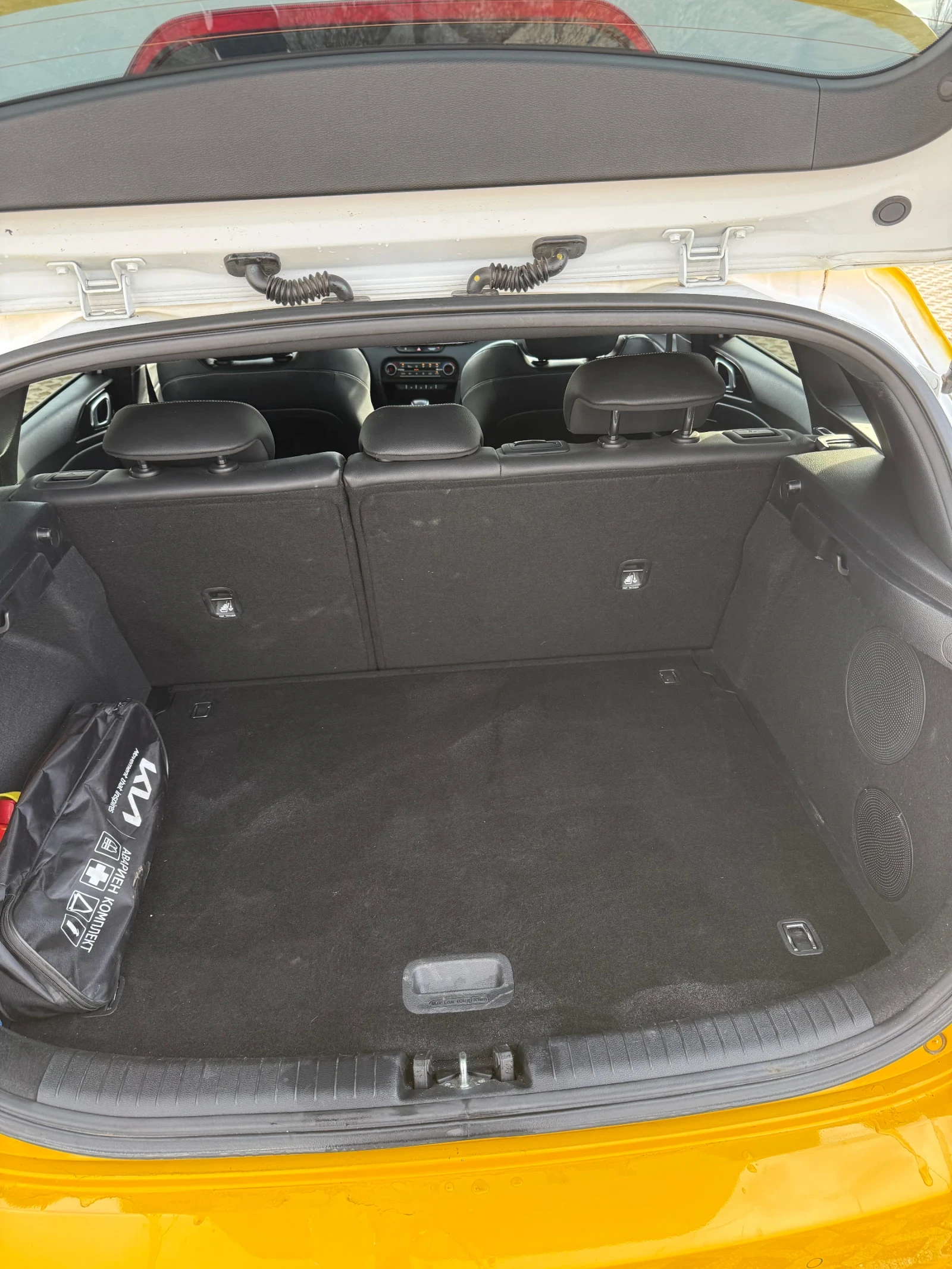 Kia Ceed Gt-Line 1.5T, снимка 6 - Автомобили и джипове - 54005311