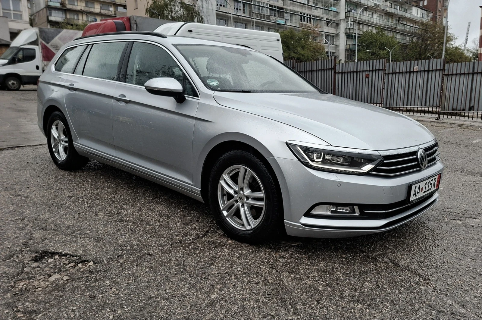 VW Passat 2.0TDi/DSG* Хеnon* LED* NAVI* Distronik* , снимка 8 - Автомобили и джипове - 54353609