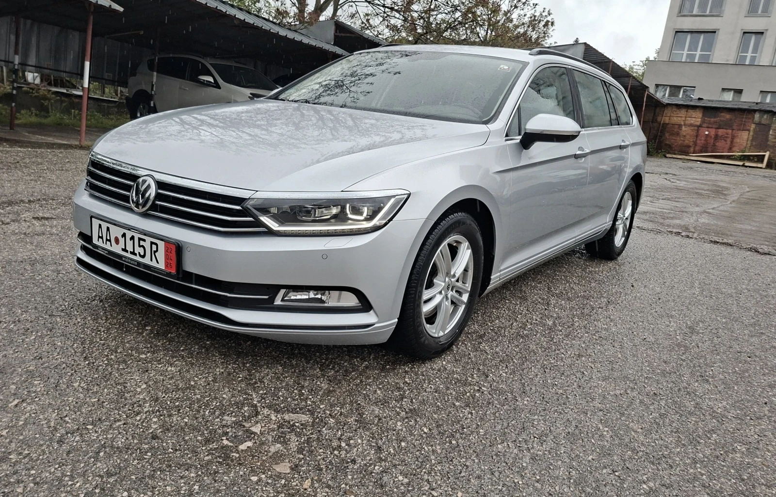 VW Passat 2.0TDi/DSG* Хеnon* LED* NAVI* Distronik* , снимка 4 - Автомобили и джипове - 54353609