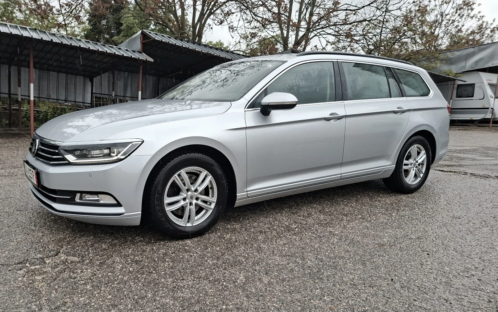 VW Passat 2.0TDi/DSG* Хеnon* LED* NAVI* Distronik* , снимка 2 - Автомобили и джипове - 54353609
