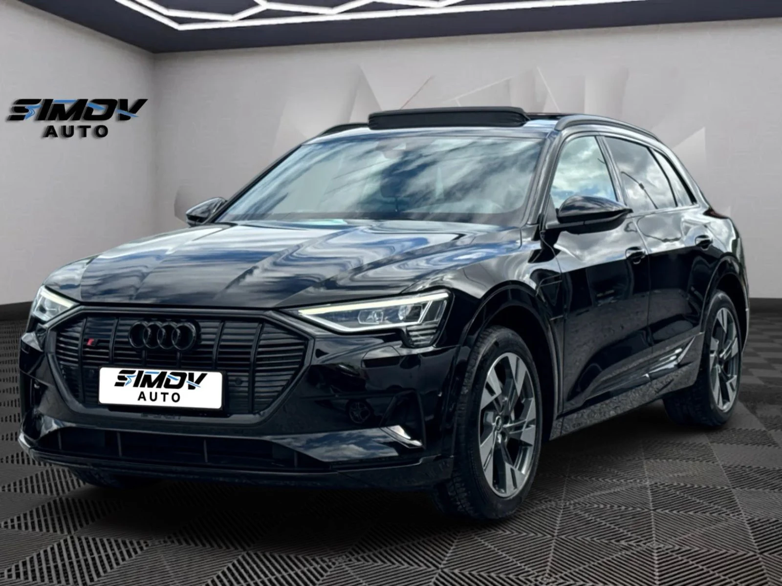 Audi E-Tron 55 S-LINE 95KWH 408КС. ПАНОРАМА КОЖА ПОДГРЕВ, снимка 3 - Автомобили и джипове - 54653045