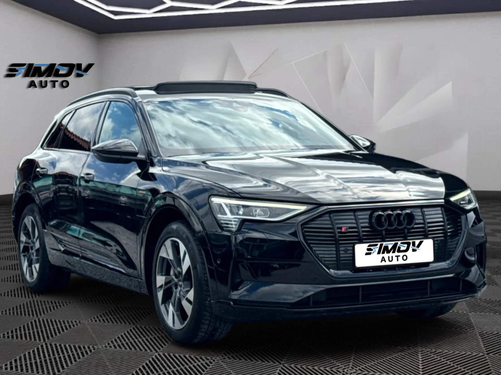 Audi E-Tron 55 S-LINE 95KWH 408КС. ПАНОРАМА КОЖА ПОДГРЕВ
