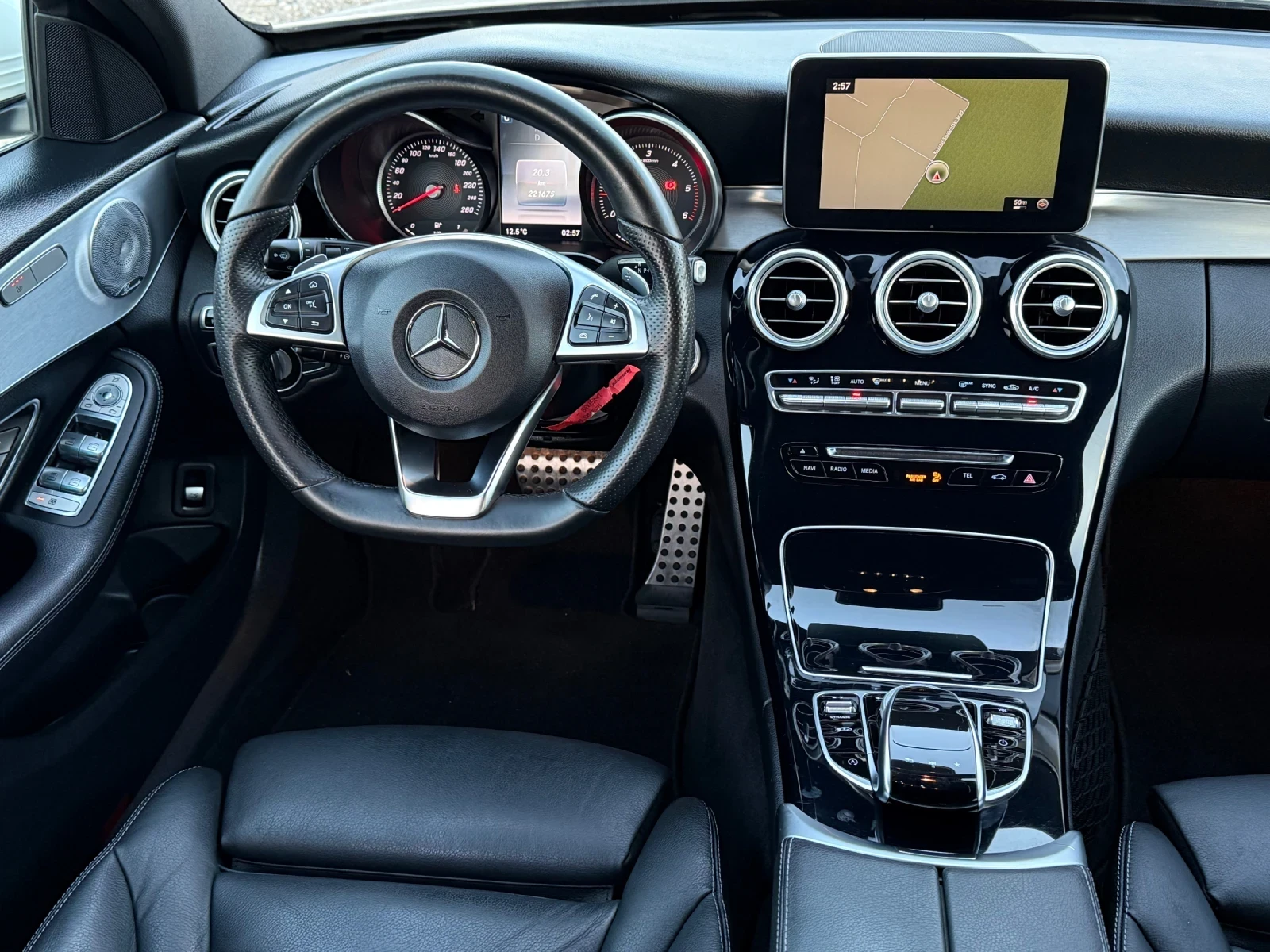 Mercedes-Benz C 250 CDi AMG, снимка 10 - Автомобили и джипове - 54711442