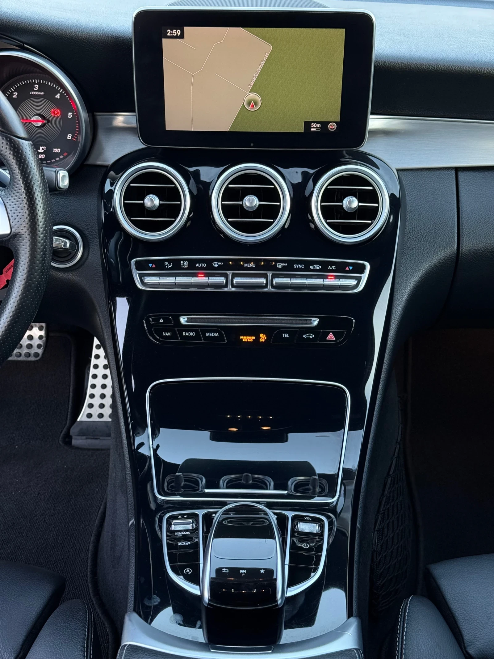 Mercedes-Benz C 250 CDi AMG, снимка 11 - Автомобили и джипове - 54711442