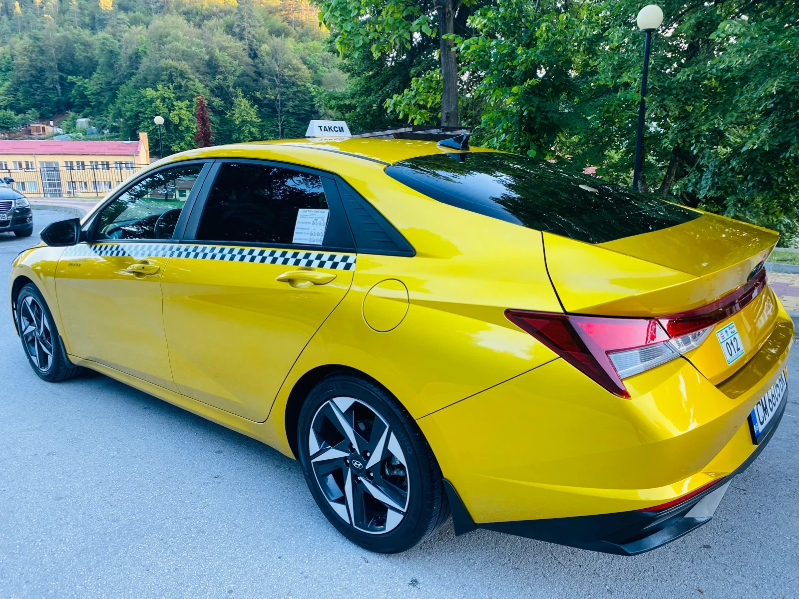 Hyundai Elantra, снимка 2 - Автомобили и джипове - 54905245