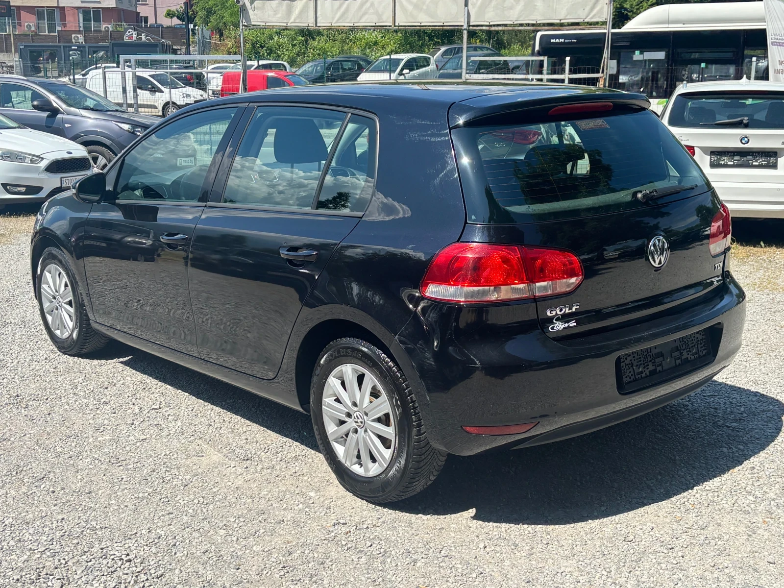 VW Golf 1.6TDI, снимка 4 - Автомобили и джипове - 54940494