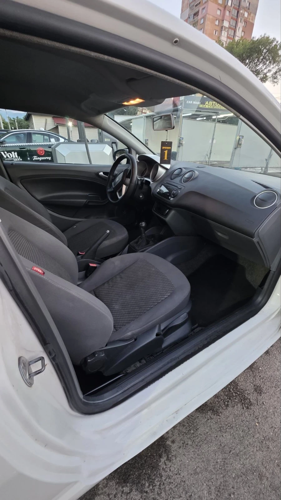 Seat Ibiza 1.2TDI, снимка 10 - Автомобили и джипове - 55166389