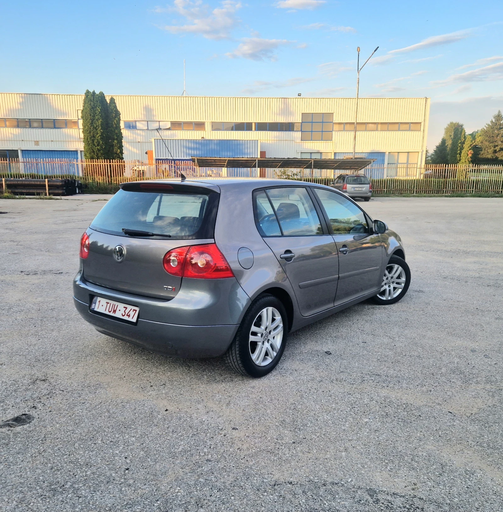 VW Golf 1.9 TDI Navi TOP, снимка 3 - Автомобили и джипове - 55248824
