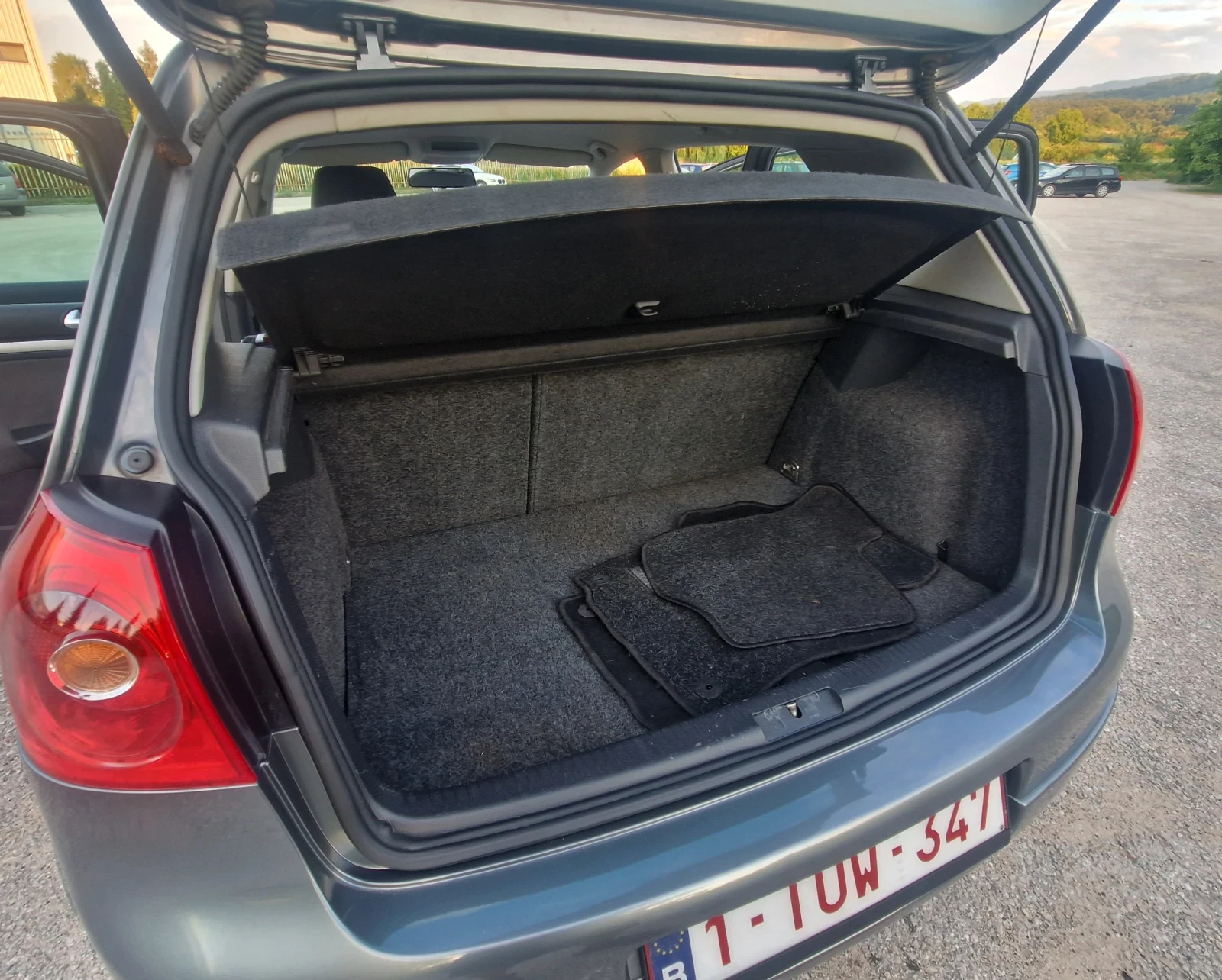 VW Golf 1.9 TDI Navi TOP, снимка 15 - Автомобили и джипове - 55248824