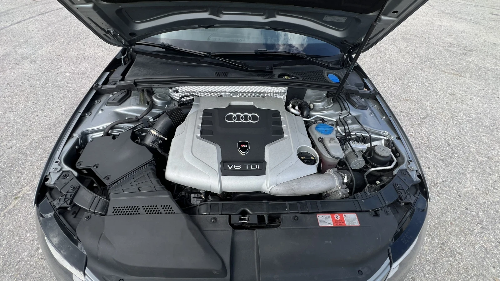 Audi A4 3.0 DTI, снимка 14 - Автомобили и джипове - 56233552