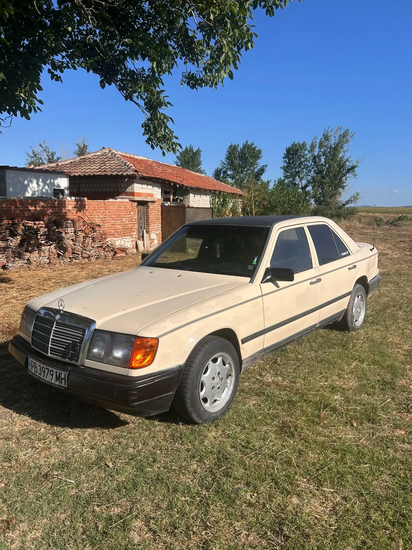 Mercedes-Benz 124 200D, снимка 9 - Автомобили и джипове - 56334022
