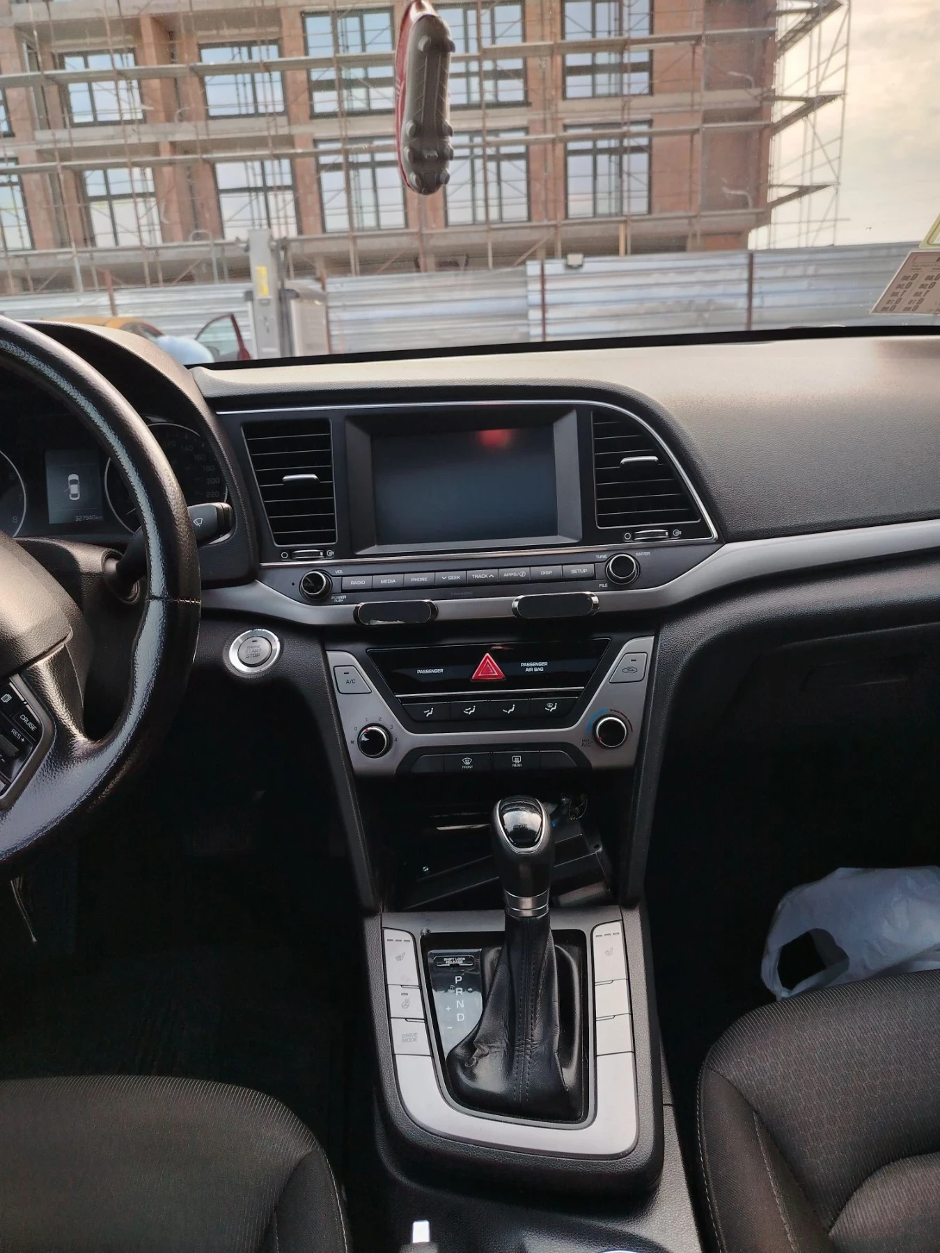 Hyundai Elantra, снимка 5 - Автомобили и джипове - 56658969