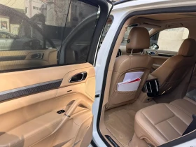 Porsche Cayenne 4.2S Панорама , снимка 11