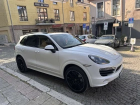 Porsche Cayenne 4.2S Панорама  - 28000 € / 54763.24 лв. - 99183141 5