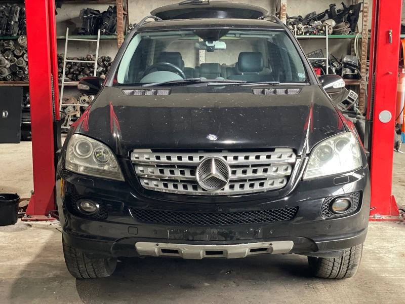 Mercedes-Benz ML 320 Ксенон, снимка 1 - Автомобили и джипове - 40265975