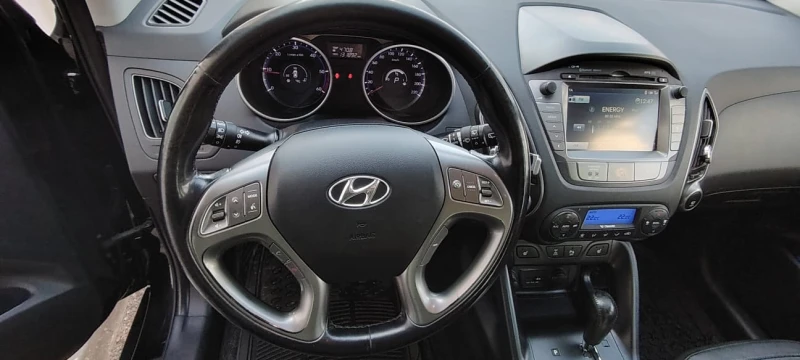 Hyundai IX35, снимка 4 - Автомобили и джипове - 48614903