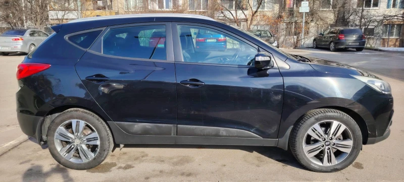 Hyundai IX35, снимка 1 - Автомобили и джипове - 48614903