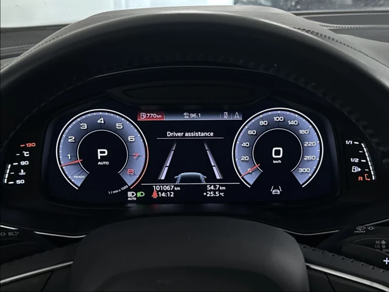 Audi Q8 3.0T Technik Quattro, снимка 14 - Автомобили и джипове - 52749724