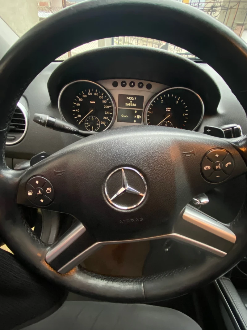 Mercedes-Benz ML 320, снимка 5 - Автомобили и джипове - 53357969