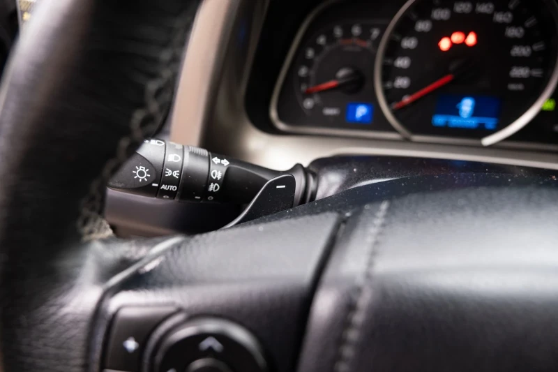 Toyota Rav4, снимка 8 - Автомобили и джипове - 53591499