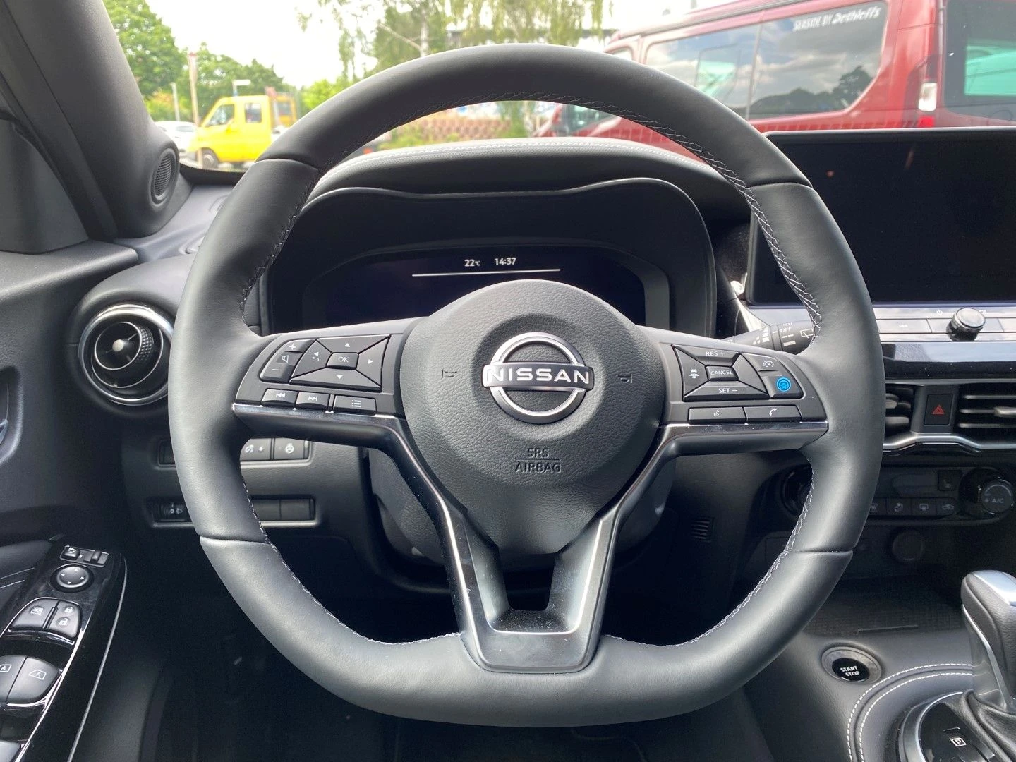 Nissan Juke НОВ!1.6HEV/143HP/TEKNA/BOSE/CAM/NAVI/LED/KLES/352v - изображение 7