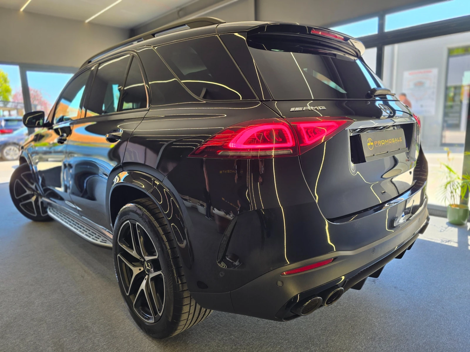 Mercedes-Benz GLE 53 4MATIC AMG* Burmaster* Pano* Keyless* EQ BOOST* ОБДУХ*  - изображение 6