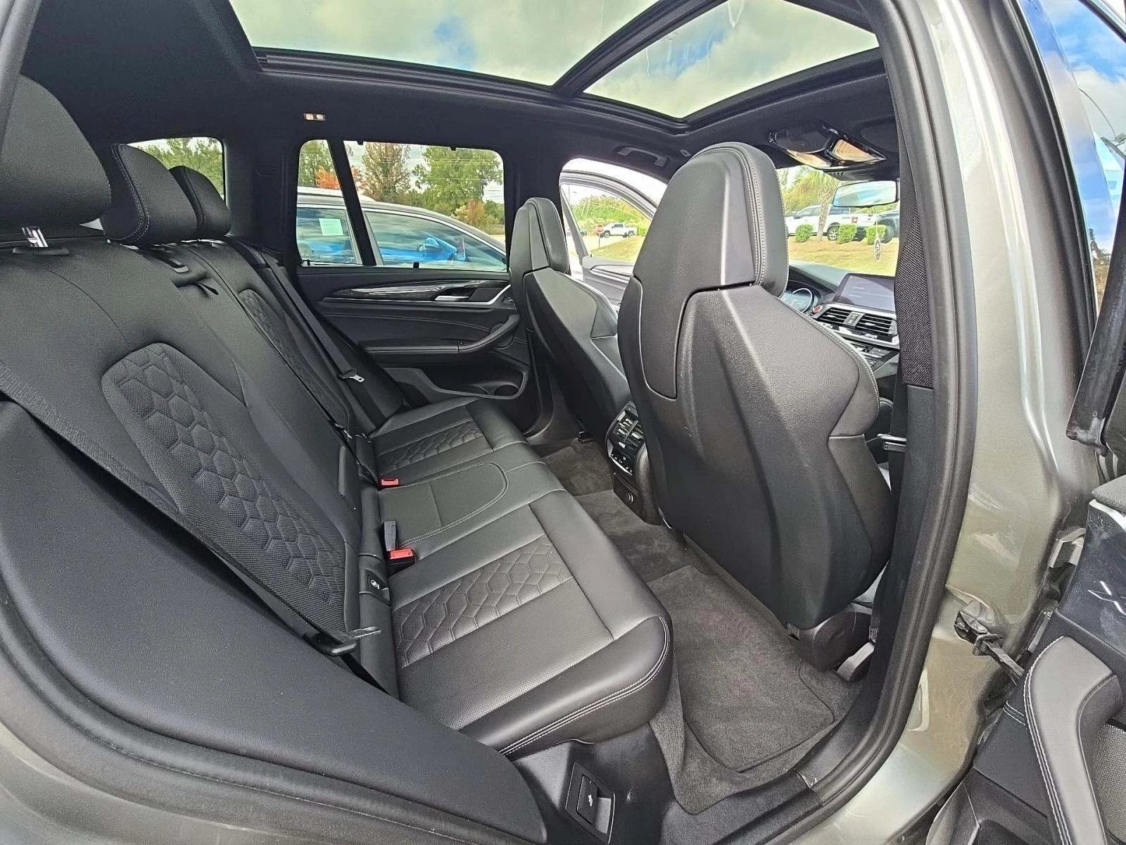 BMW X3 m* CARFAX * БЕЗ ПЪРВОНАЧАЛНА ВНОСКА - изображение 9