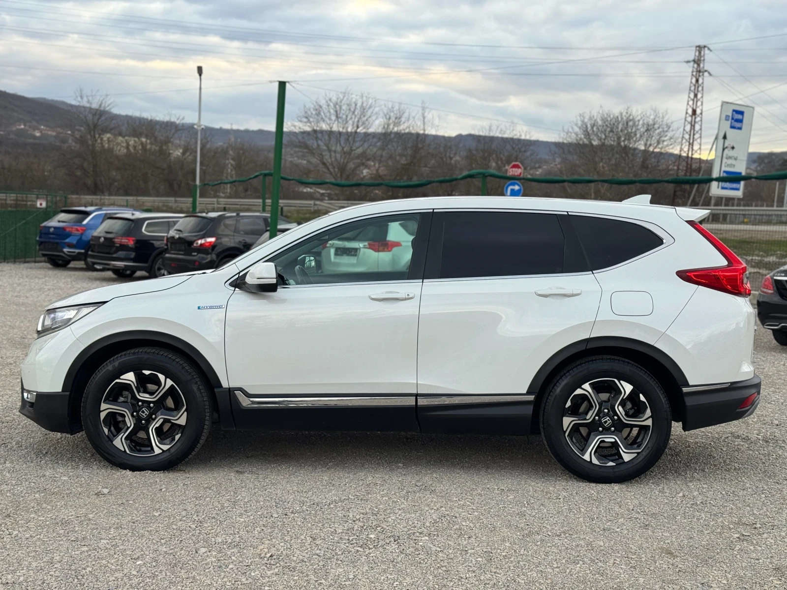 Honda Cr-v 138156км, 2.0-Hybrid, 12.2019г, Камера, Keyless  - изображение 2