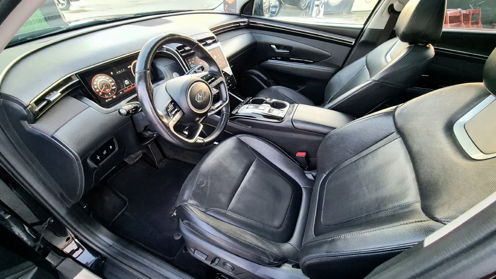 Hyundai Tucson 2.5 LIMITED* 4x4* 360 Camera* Full Full Екстри* , снимка 6 - Автомобили и джипове - 53595146